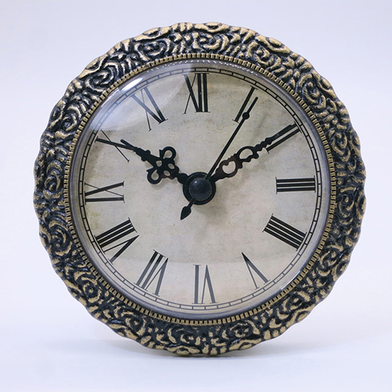 Montajes de relojes antiguos y negros con un diámetro de 95 mm